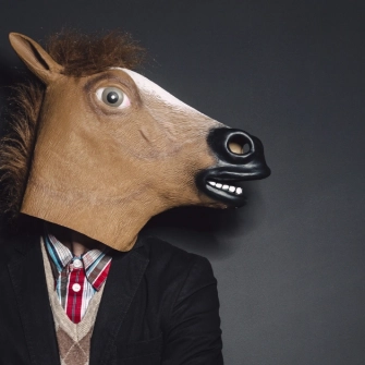 Küstahlık Sözleri