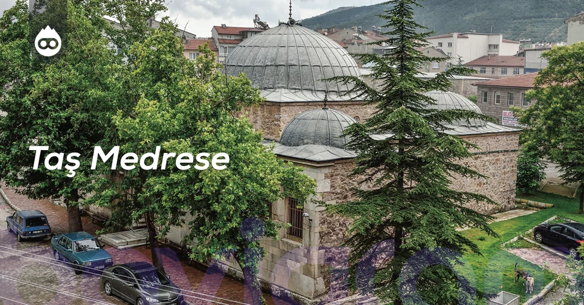 Afyonkarahisar Gezilecek Yerler Taş Medrese