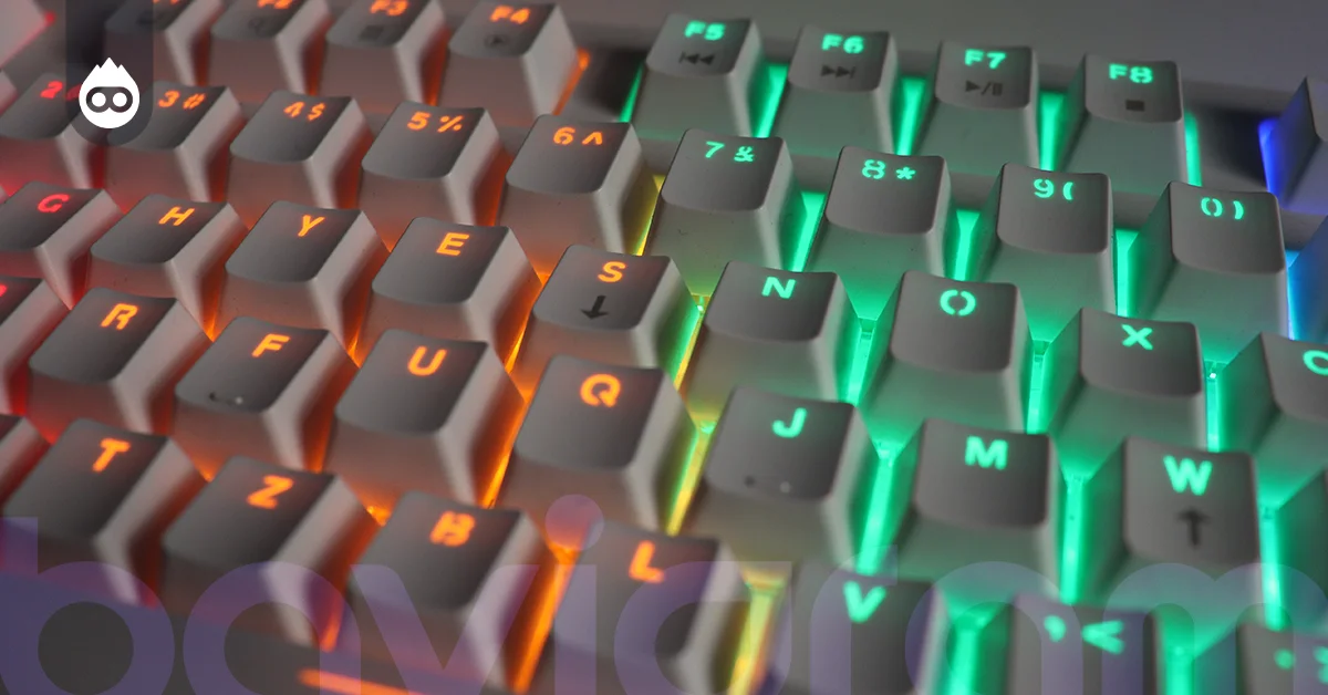 En İyi Gaming Klavye Pusat K3 Pro Mekanik Oyuncu Klavyesi