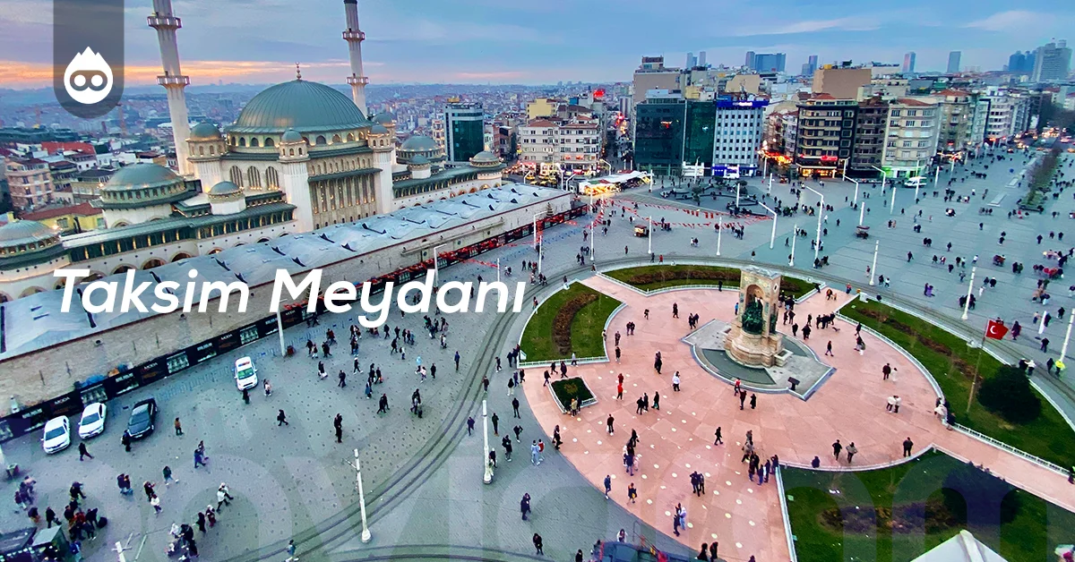 İstanbul Gezilecek Yerler Taksim Meydanı
